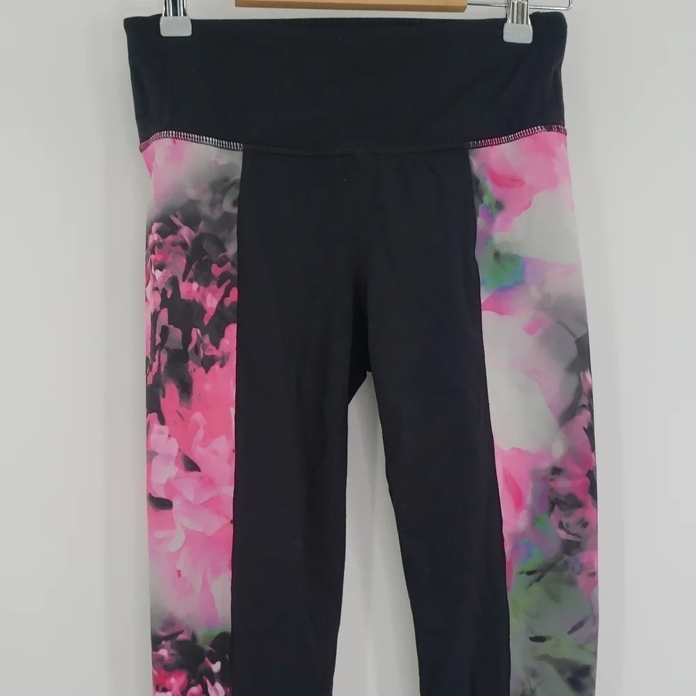 Athleta Chaturanga High Rise Tights Bloom‎ Floral
